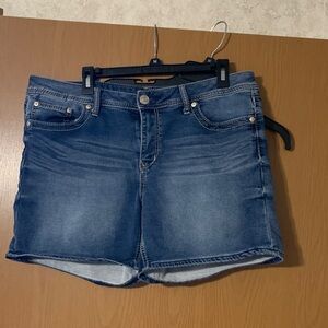 Seven7 Women's Classic Blue Denim Shorts